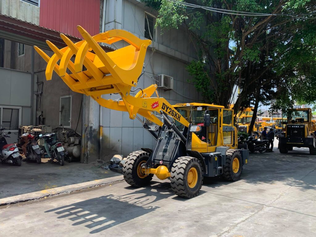 Mua máy xúc lật mini chính hãng tại Hoằng Giai