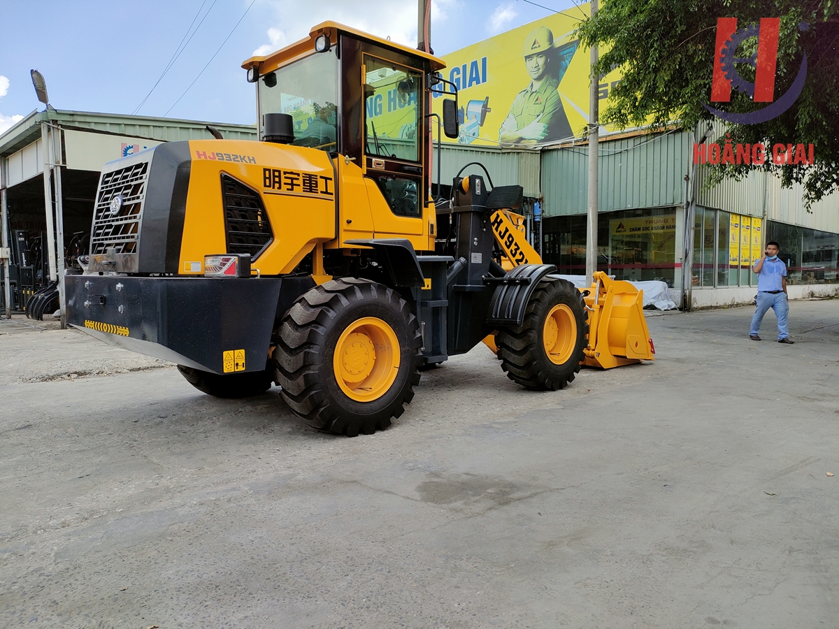Hoằng Giai - Đại lý bán máy xúc uy tín tại Việt Nam