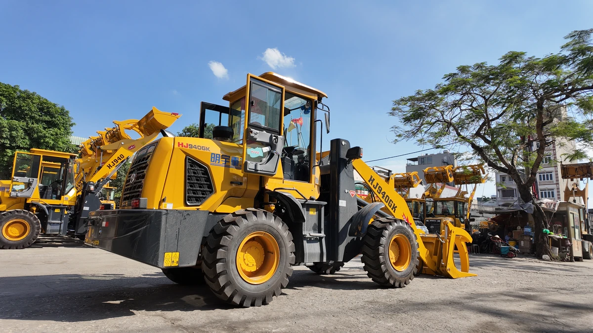 Alternative view of Máy xúc lật HJ940GK