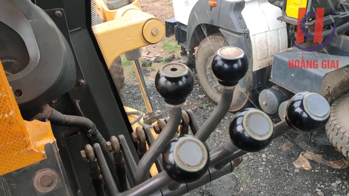 Máy san gạt G9220 - Ảnh 5