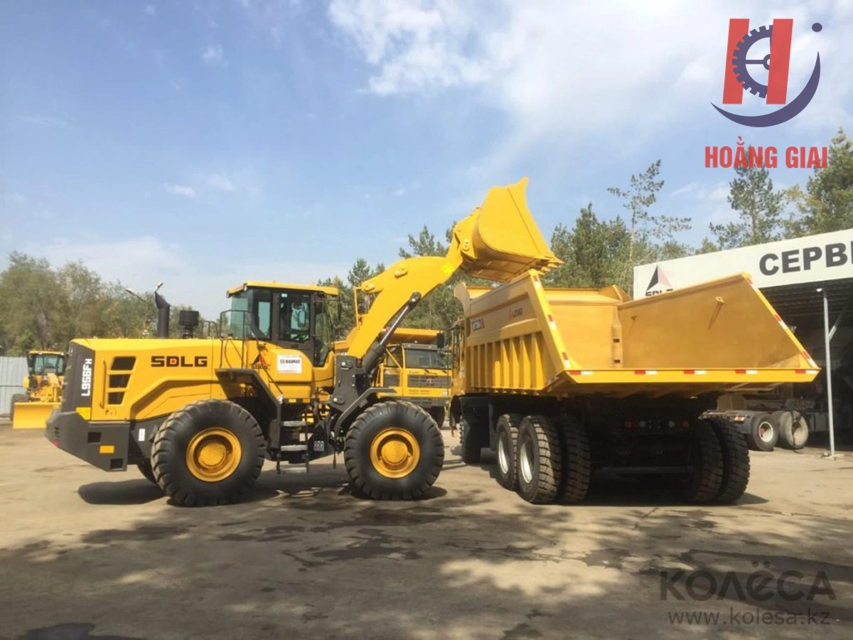 Alternative view of Máy xúc lật L956FH