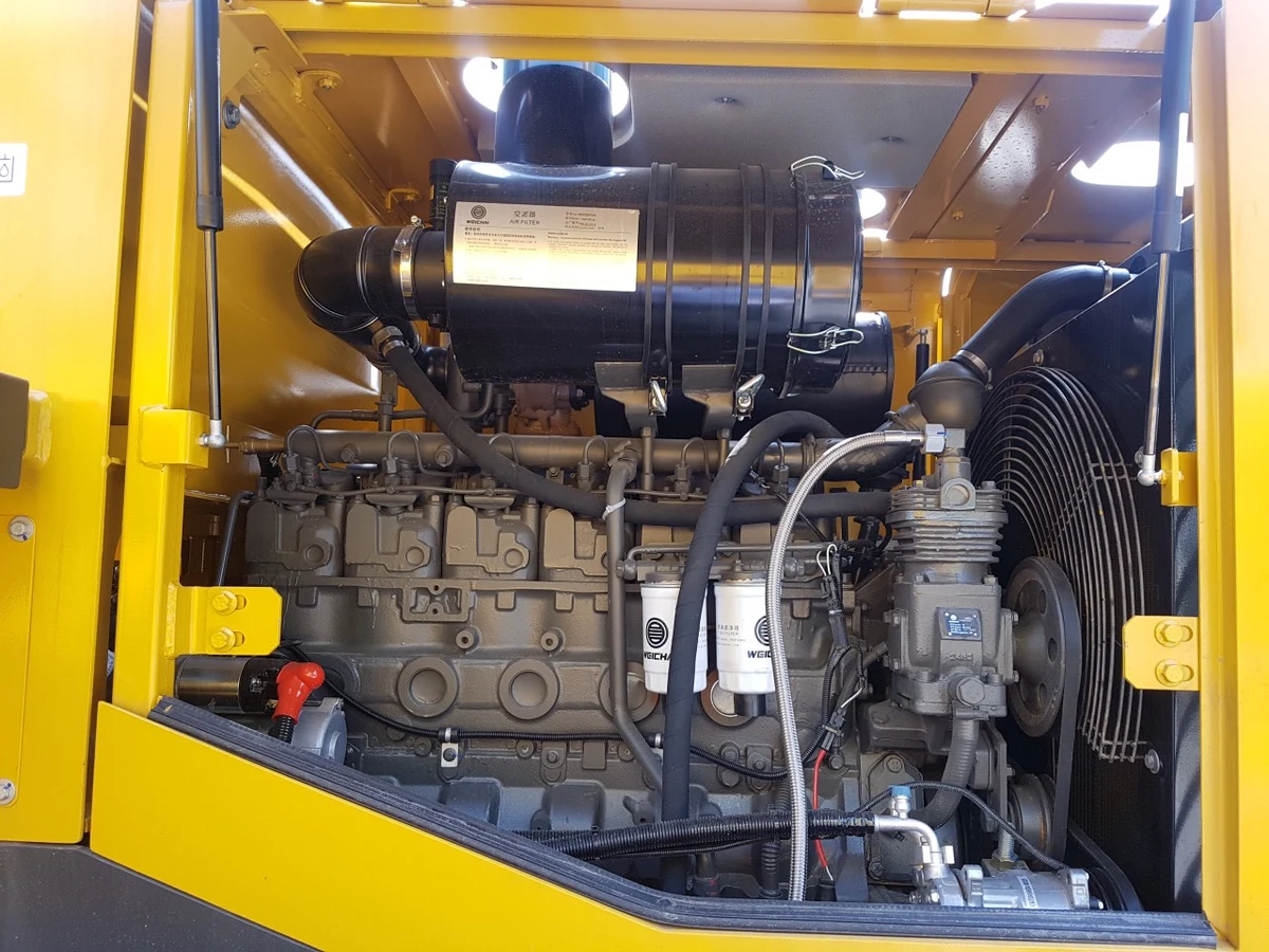 Alternative view of Máy xúc lật LG936L