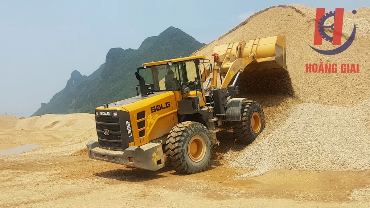 Máy xúc lật L956F - Ảnh 5