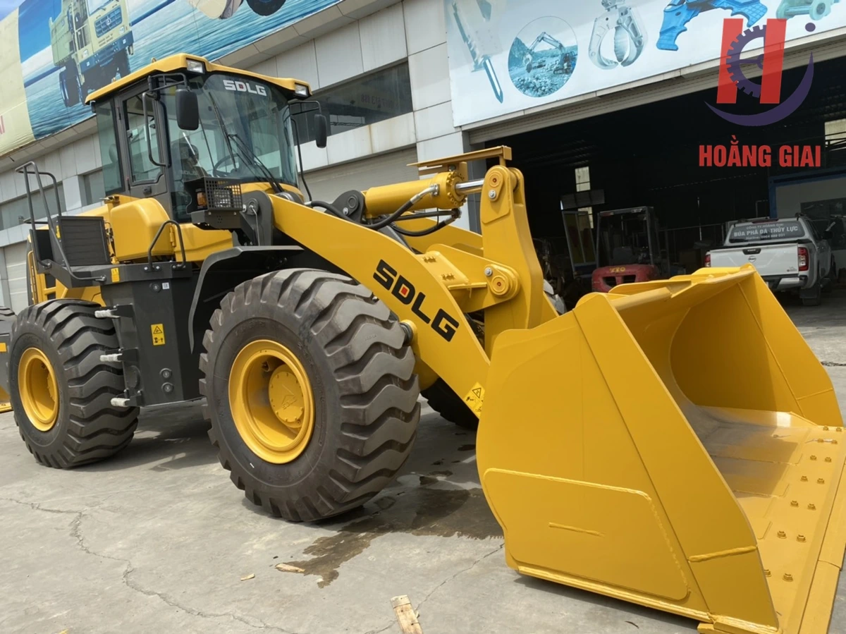 Máy xúc lật L956F - Ảnh 9